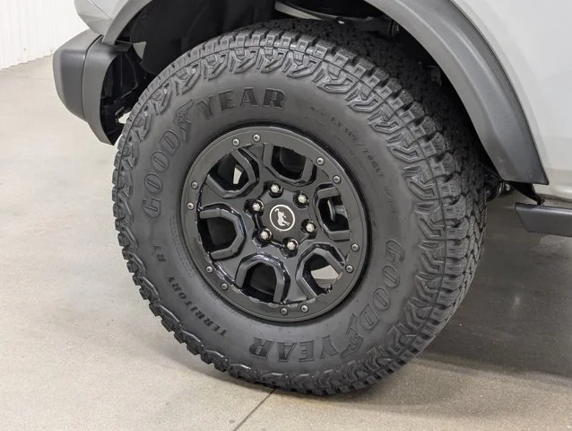 New 2026 Avalanche Gray Ford Big Bend® image 31