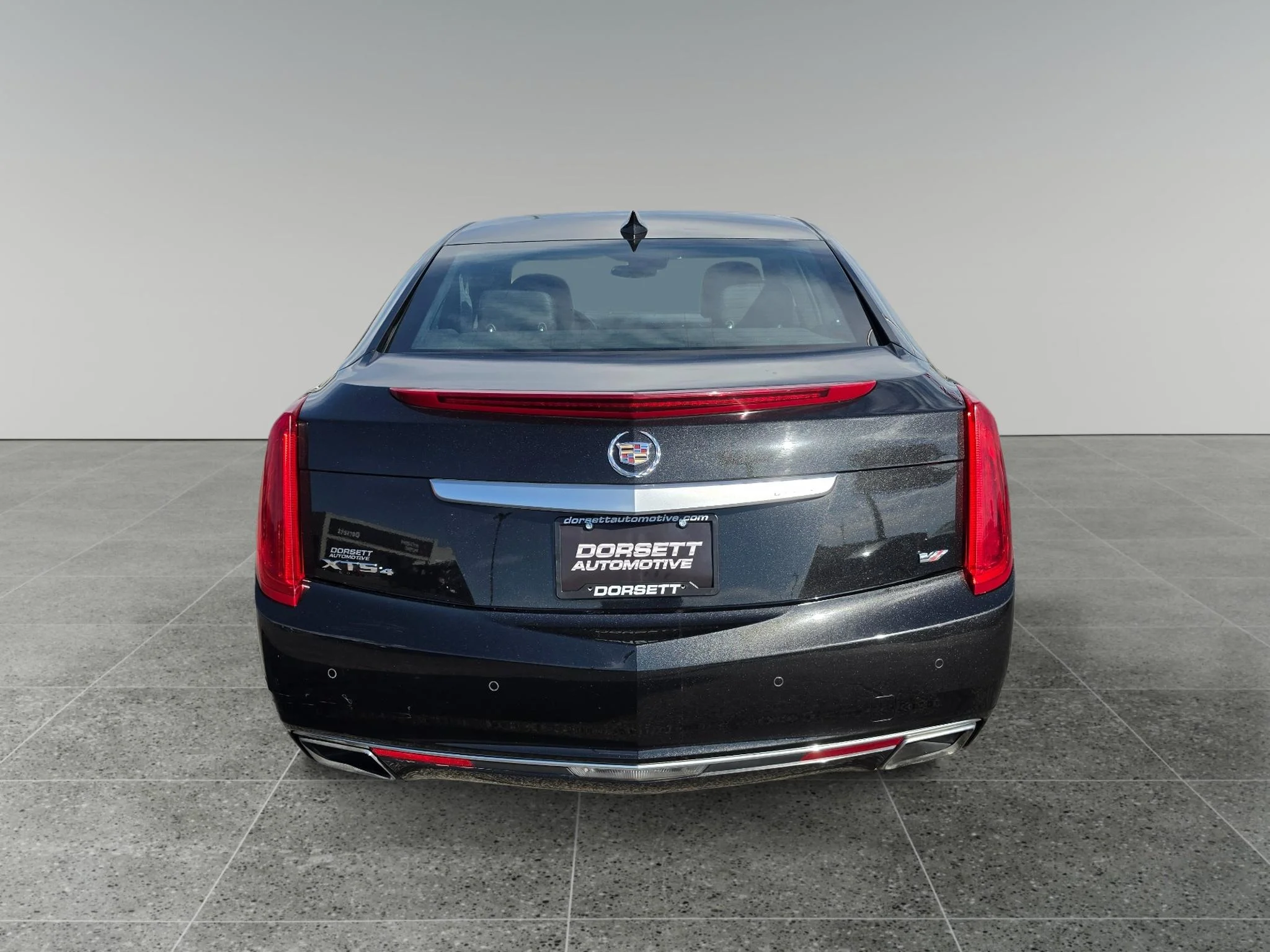 Used 2015 Black Diamond Tricoat Cadillac Platinum image 5