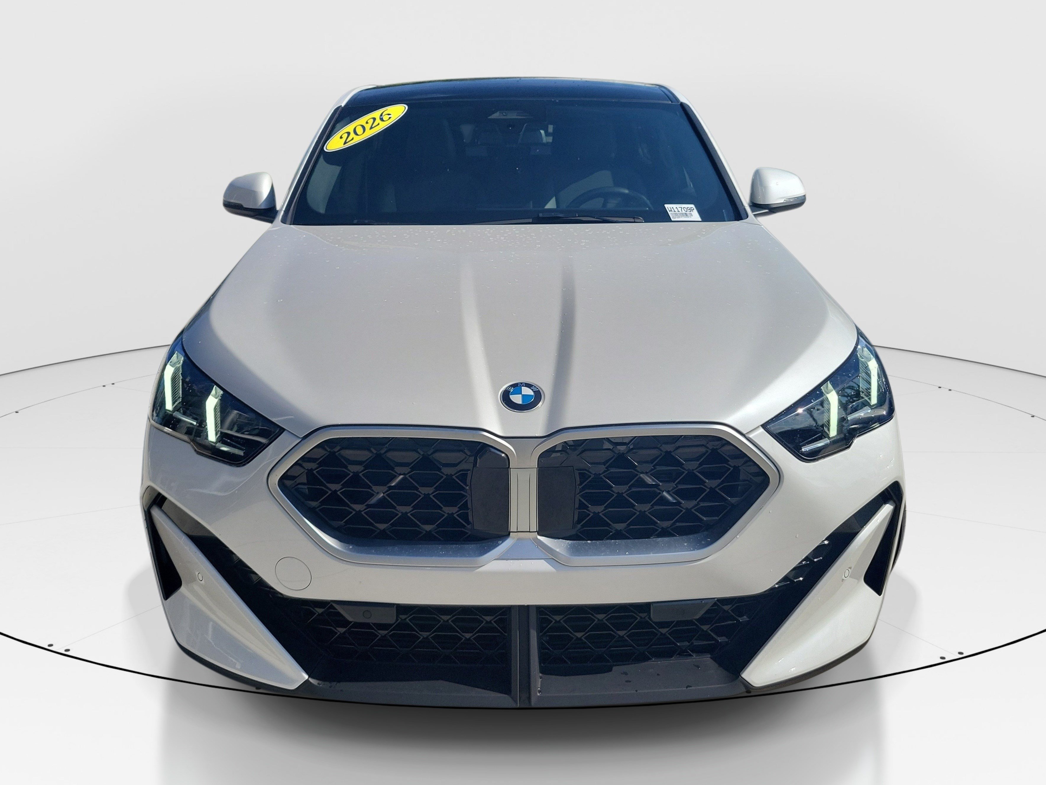 Used 2026 White Metallic BMW xDrive28i image 2