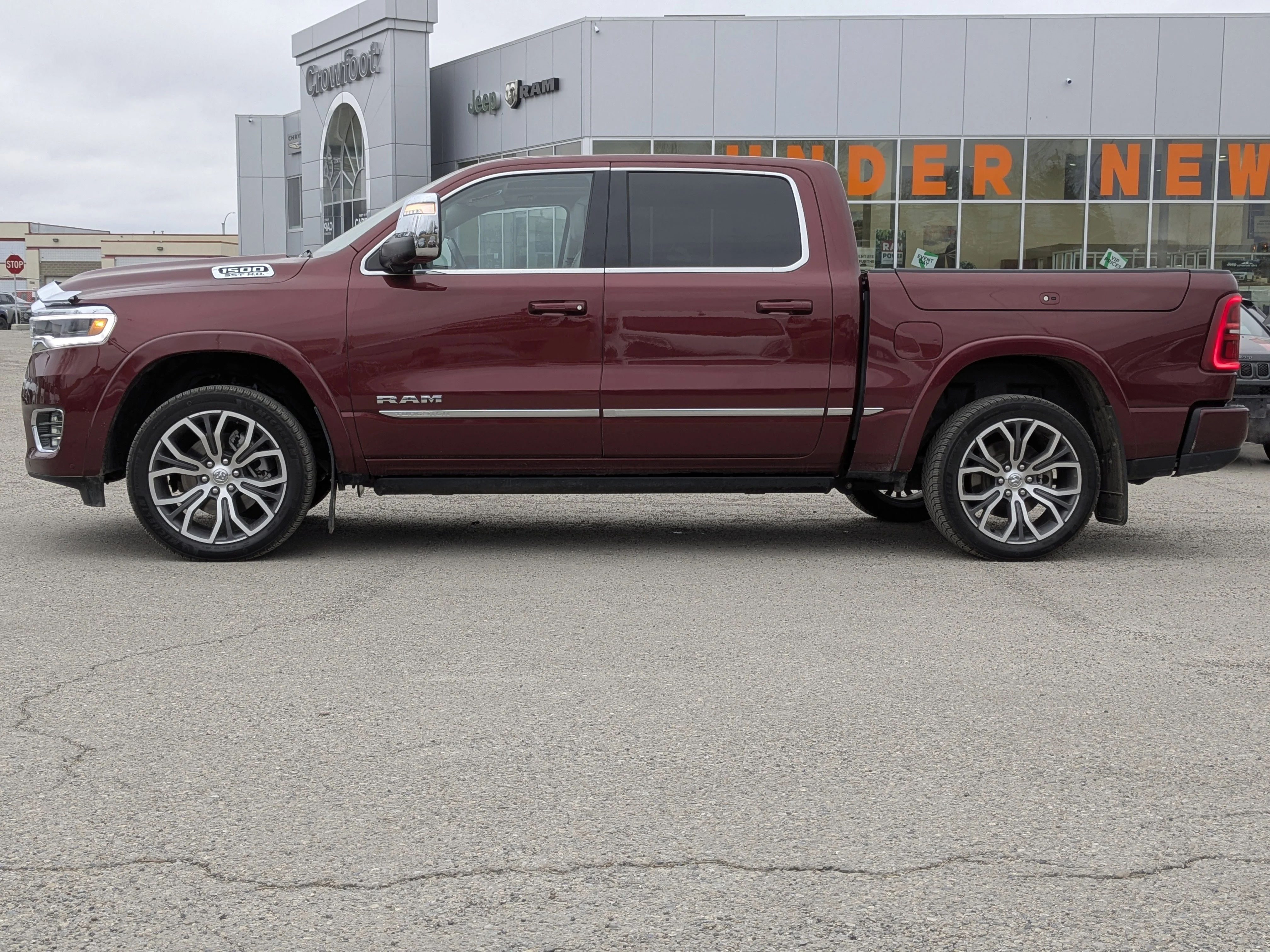 Used 2025 Red RAM Tungsten - Towing Tech Grp - Trailer Tow Grp - Bed Utility Grp - Multi-Function Tailgate - HO Engine image 5