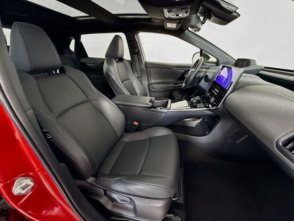 Used 2023 Elemental Red Pearl 2-Tone Subaru Touring image 30