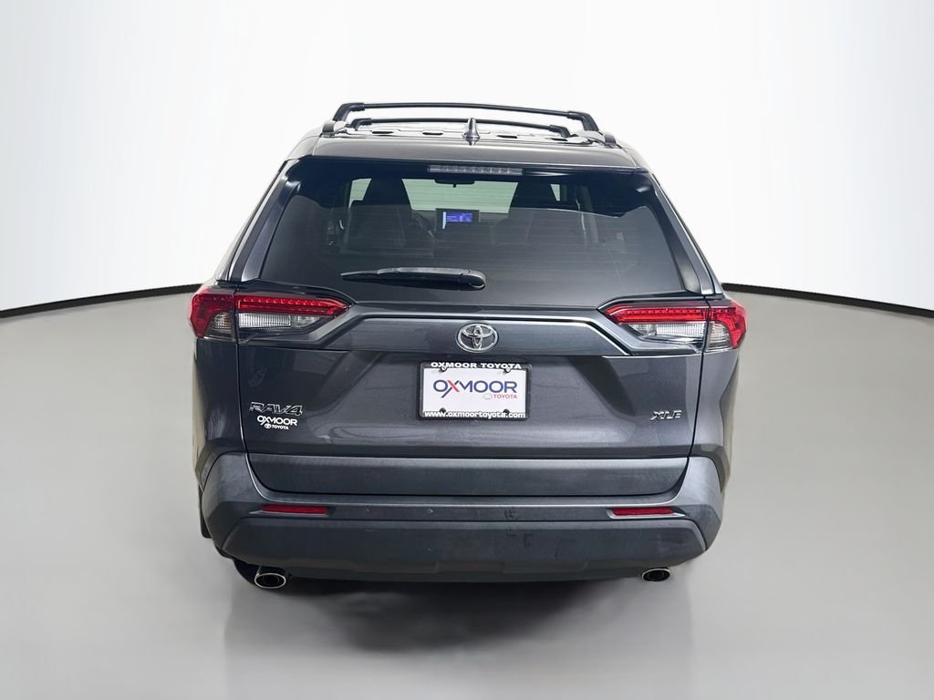 Used 2024 Magnetic Gray Metallic Toyota XLE Premium image 6