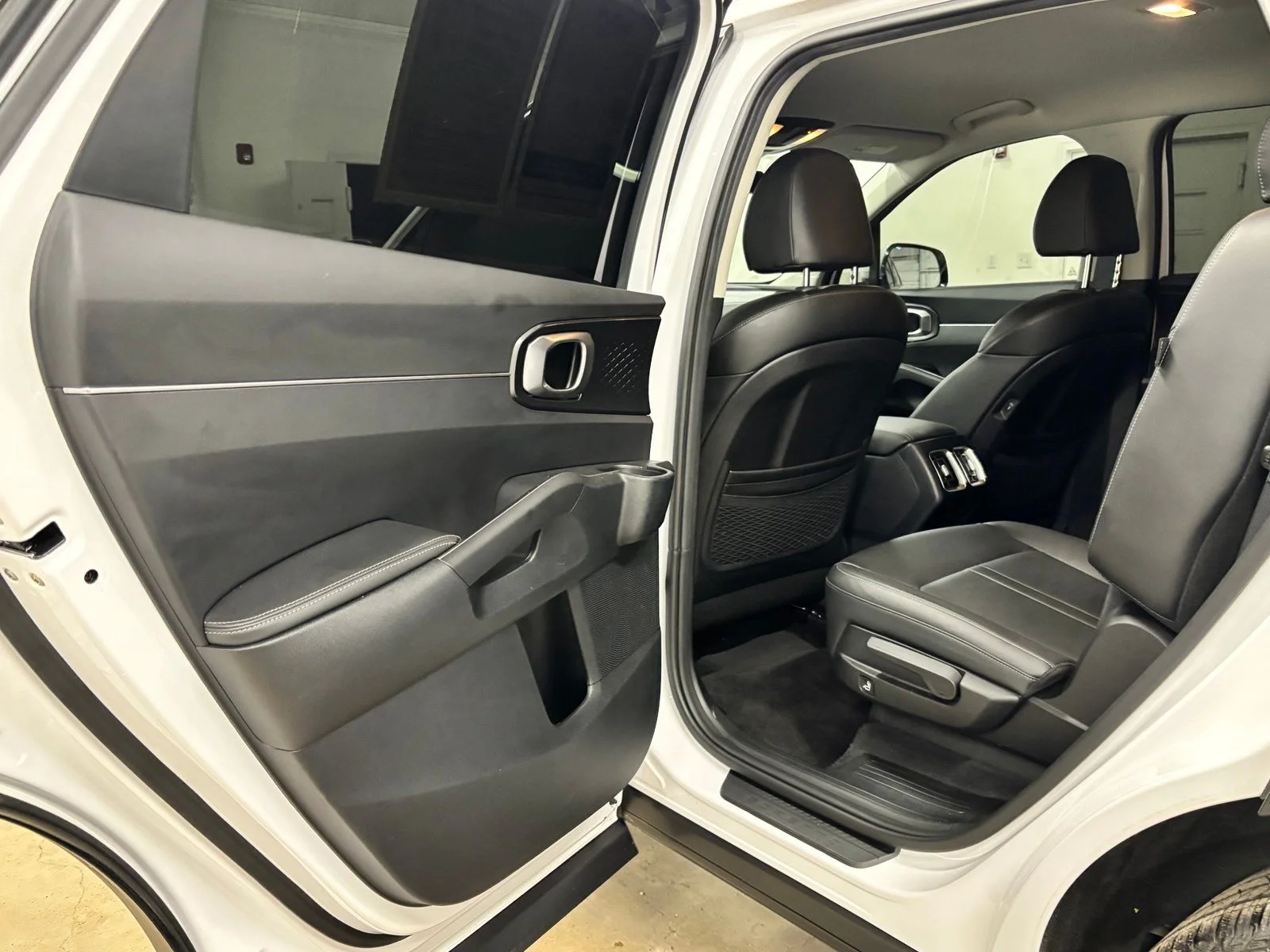 Used 2025 White Kia EX image 19