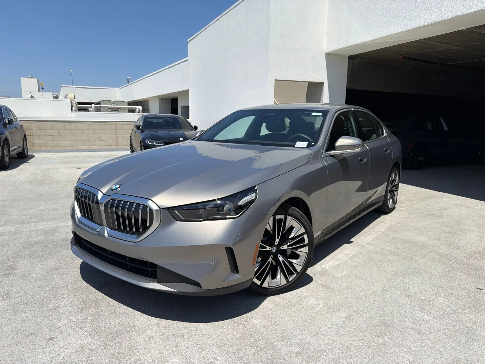Used 2026 Oxide Grey Metallic BMW 530i image 3