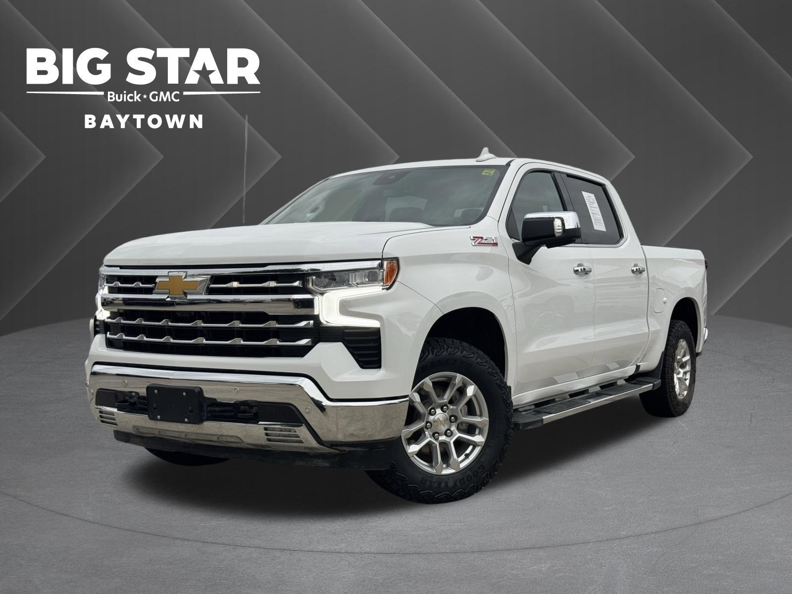 Used 2025 Summit White Chevrolet LTZ image 1