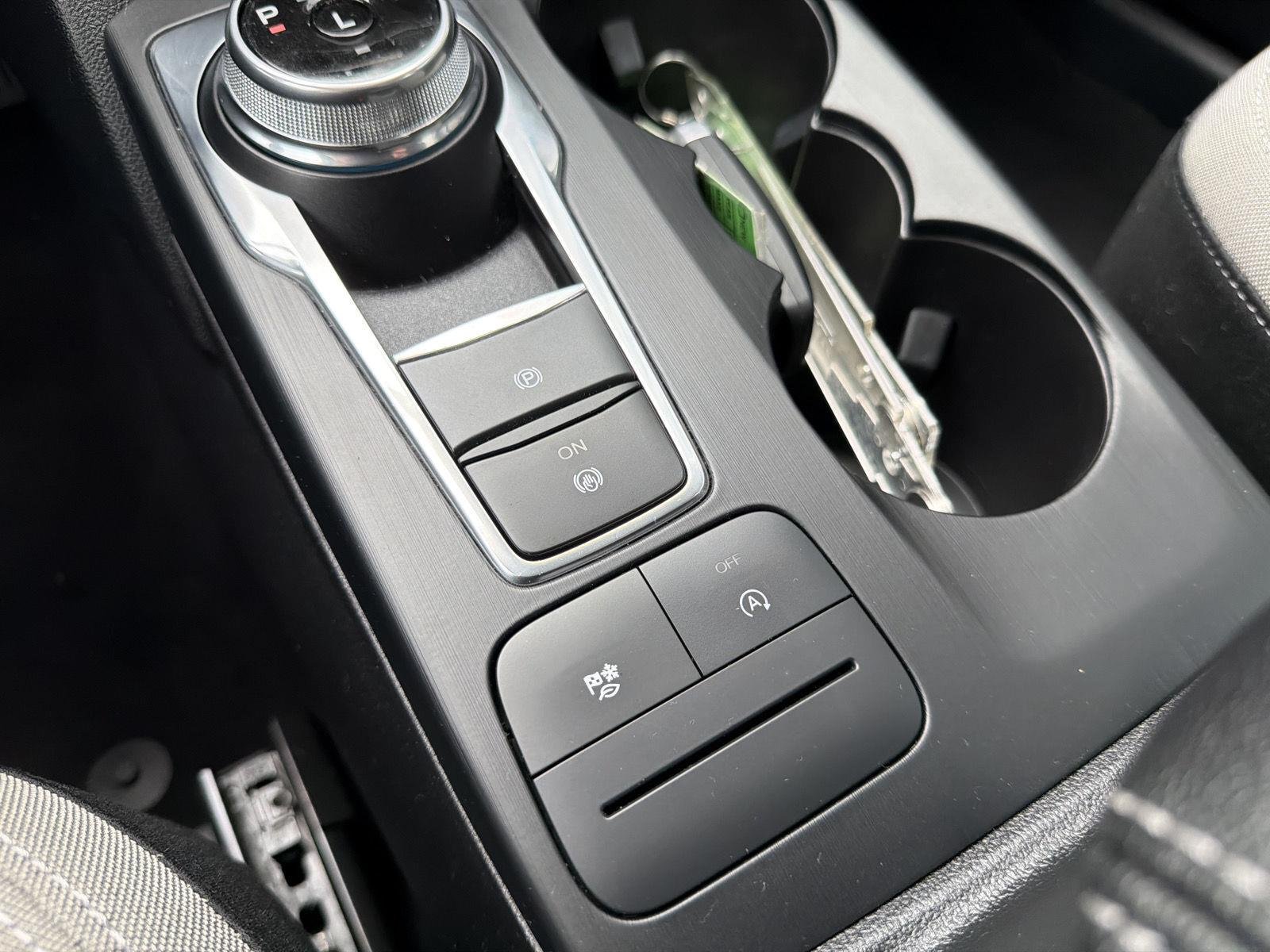 2022 Ford Escape SE - Photo 28