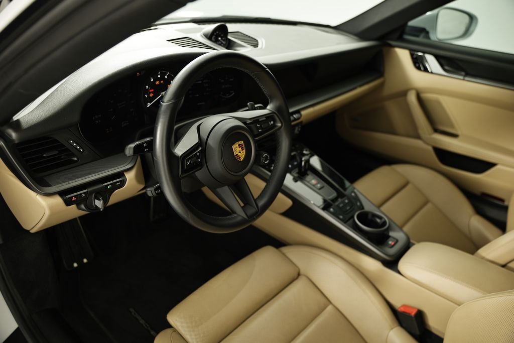Used 2020 White Porsche Carrera 4S image 4