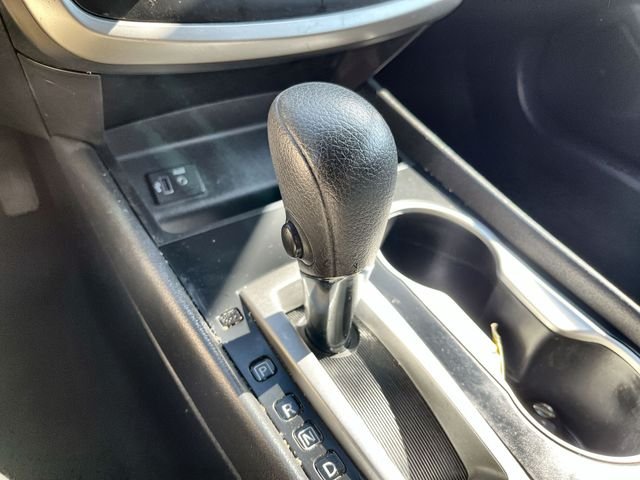 Used 2017 Blue Nissan 2.5 SV image 22