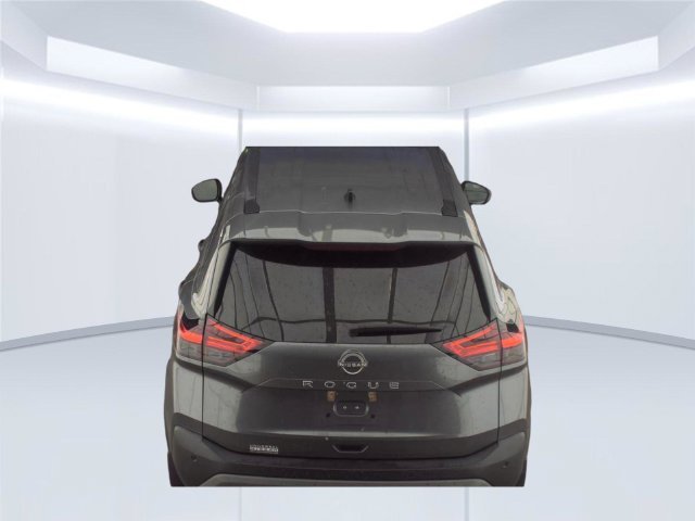 Used 2023 Gray Nissan S image 3