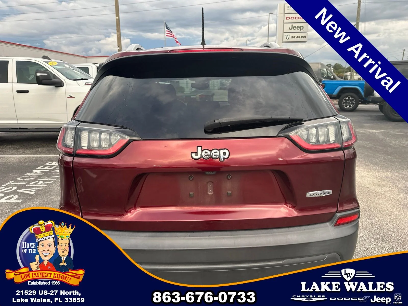 Used 2021 Red Jeep Latitude image 4