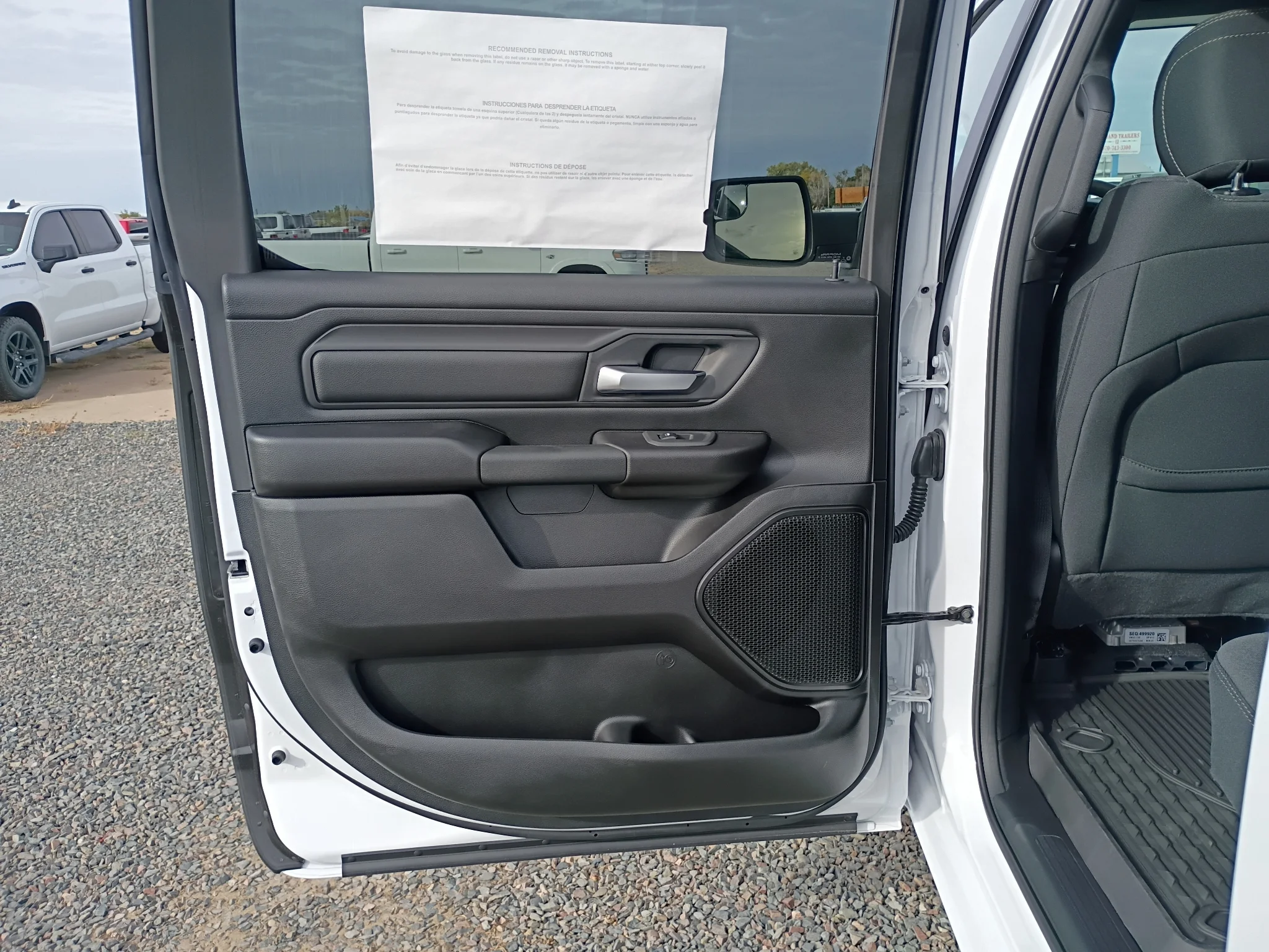 New 2027 Bright White Clear-Coat Exterior Paint RAM Warlock image 17
