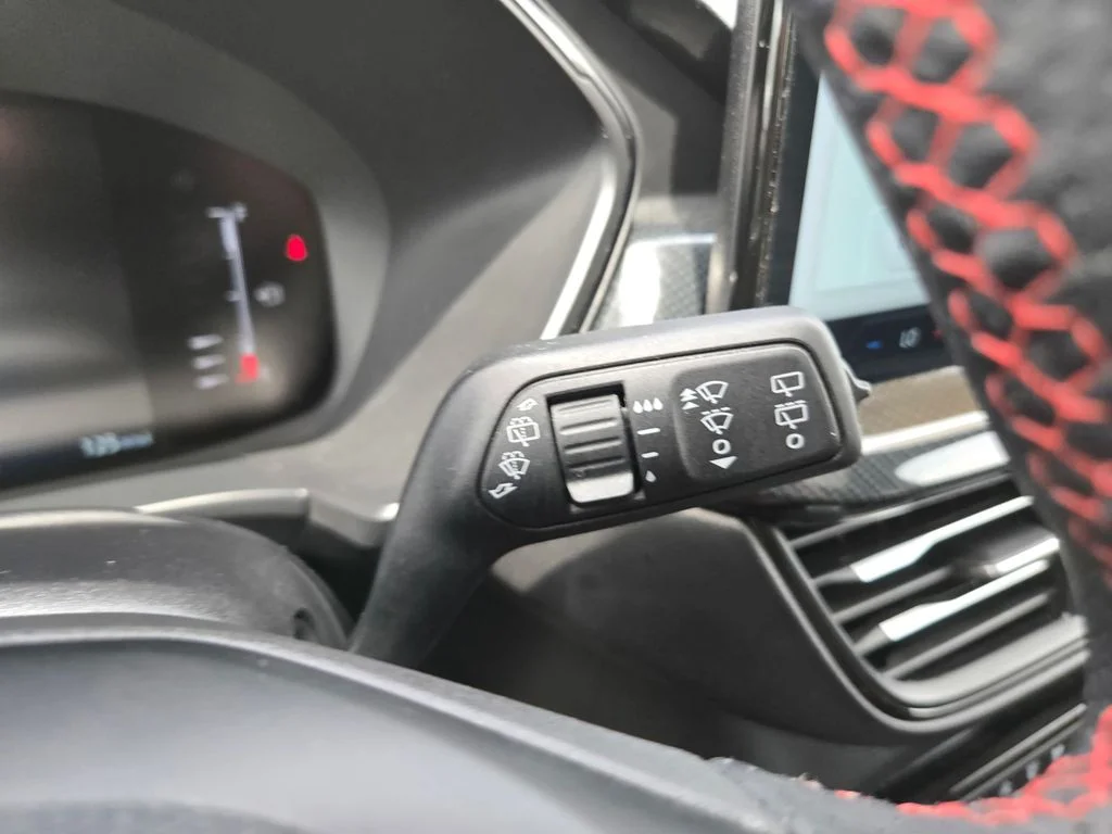 Used 2023 Agate Black Metallic Ford ST-Line image 21
