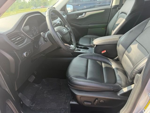 Used 2022 Blue Ford SEL image 4
