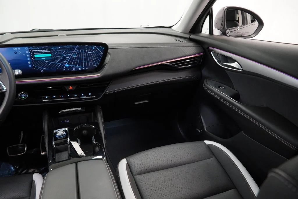 2025 Buick Envision Sport Touring - Photo 11