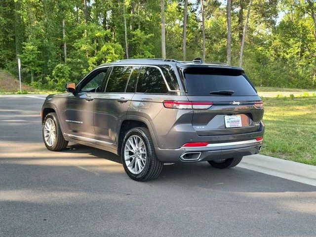 Used 2025 Gray Jeep Summit image 11