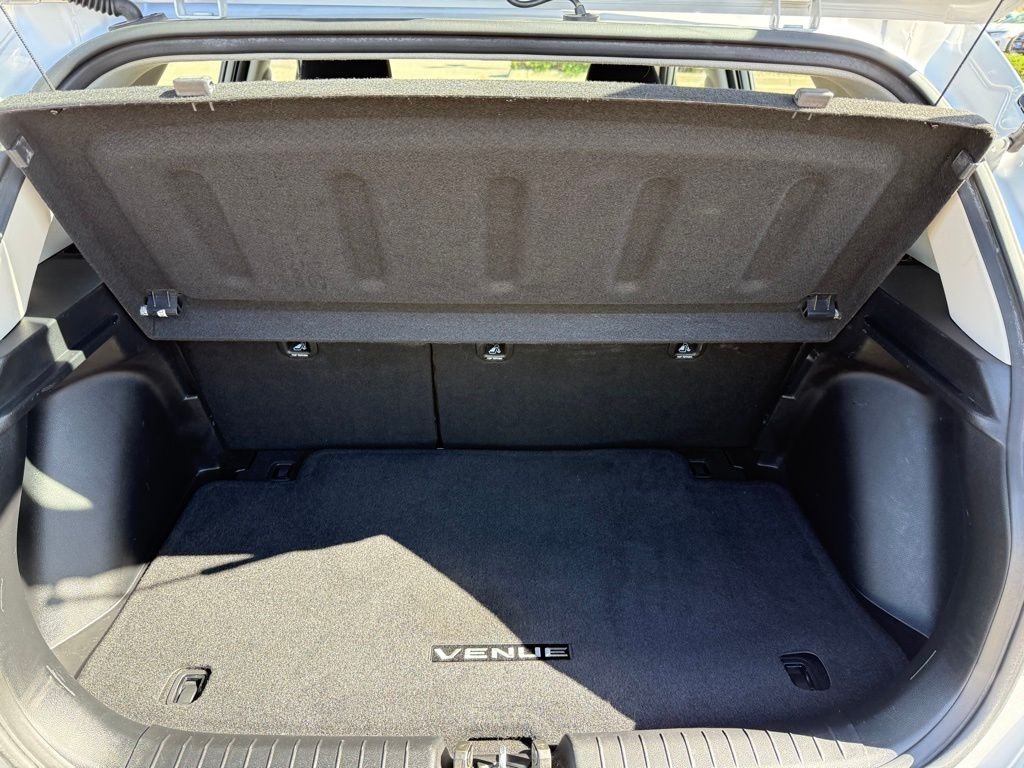 2021 Hyundai Venue SEL - Photo 17