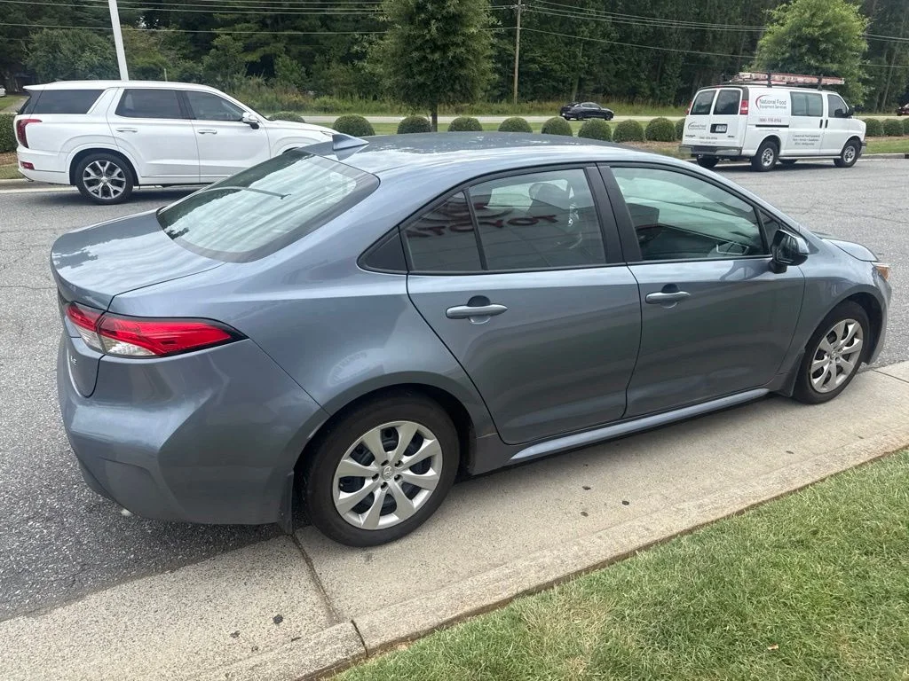 Used 2026  Toyota LE image 7