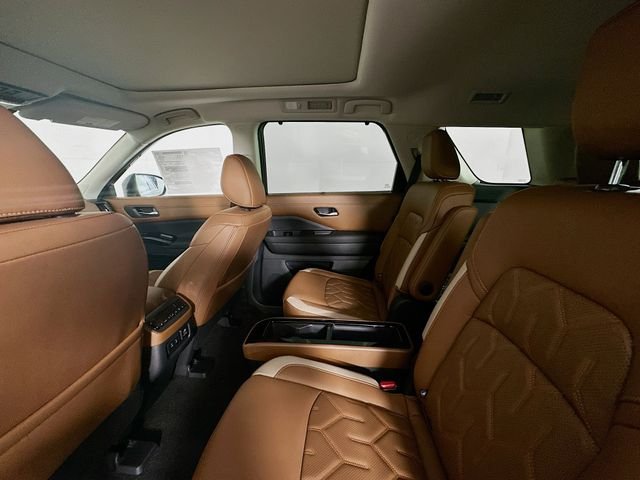 New 2026 Super Black Nissan Platinum image 23