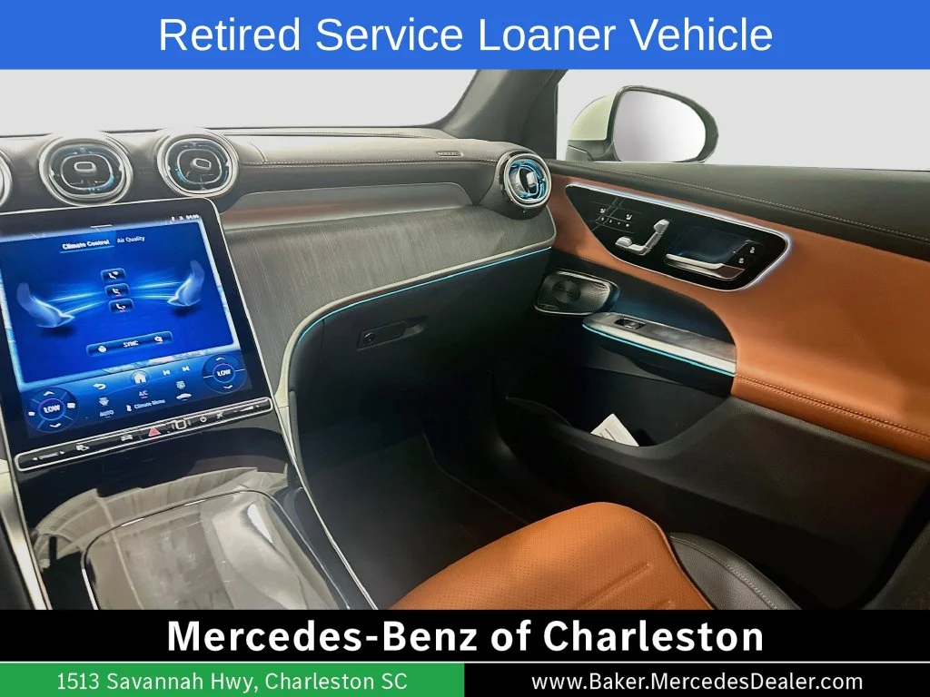 Used 2026 Polar White Mercedes-Benz GLC 300 image 24