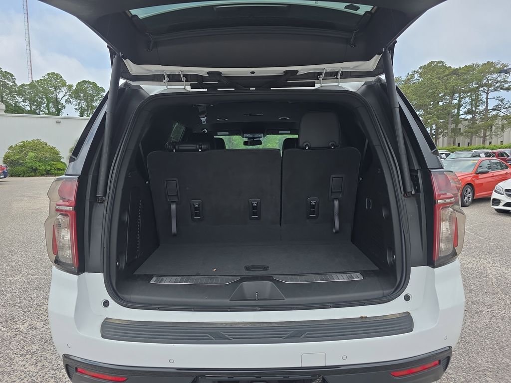 Used 2023 White Chevrolet Z71 image 29