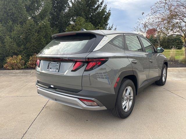 New 2026 Hampton Gray Hyundai SE image 38