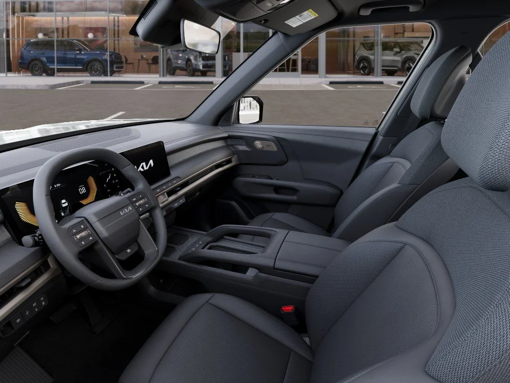 New 2027 Ivory Silver Kia S image 17