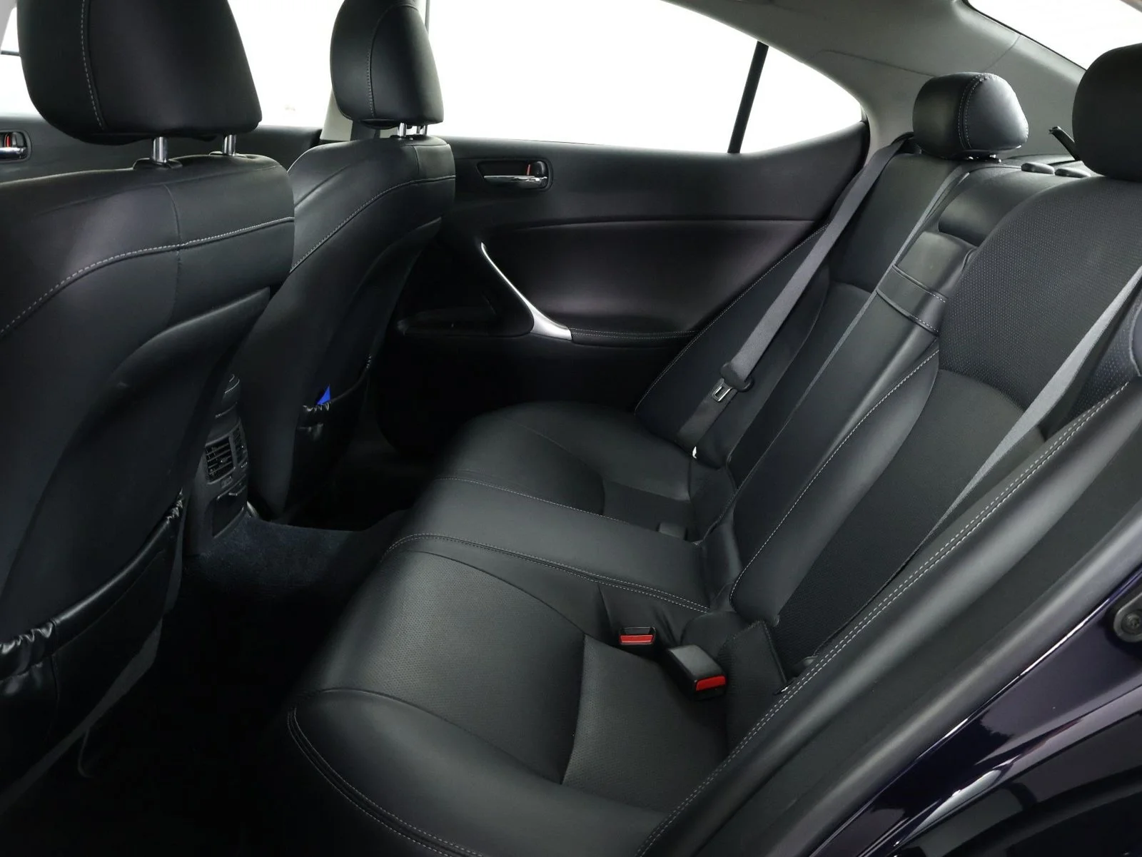 Used 2009 Black Lexus 250 image 32
