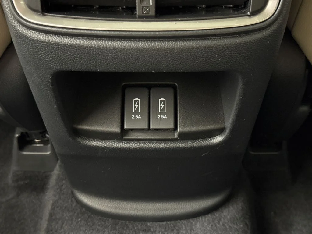Certified Used 2018 White Honda Touring image 14