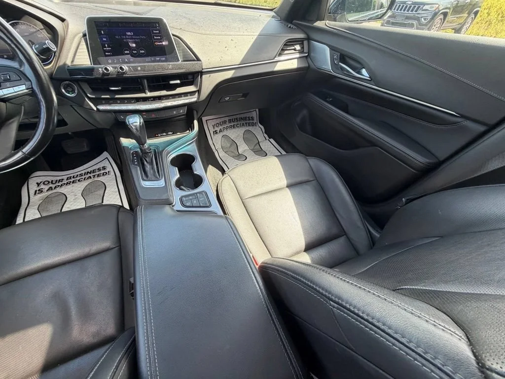 Used 2020 BLACK RAVEN Cadillac Premium Luxury image 12