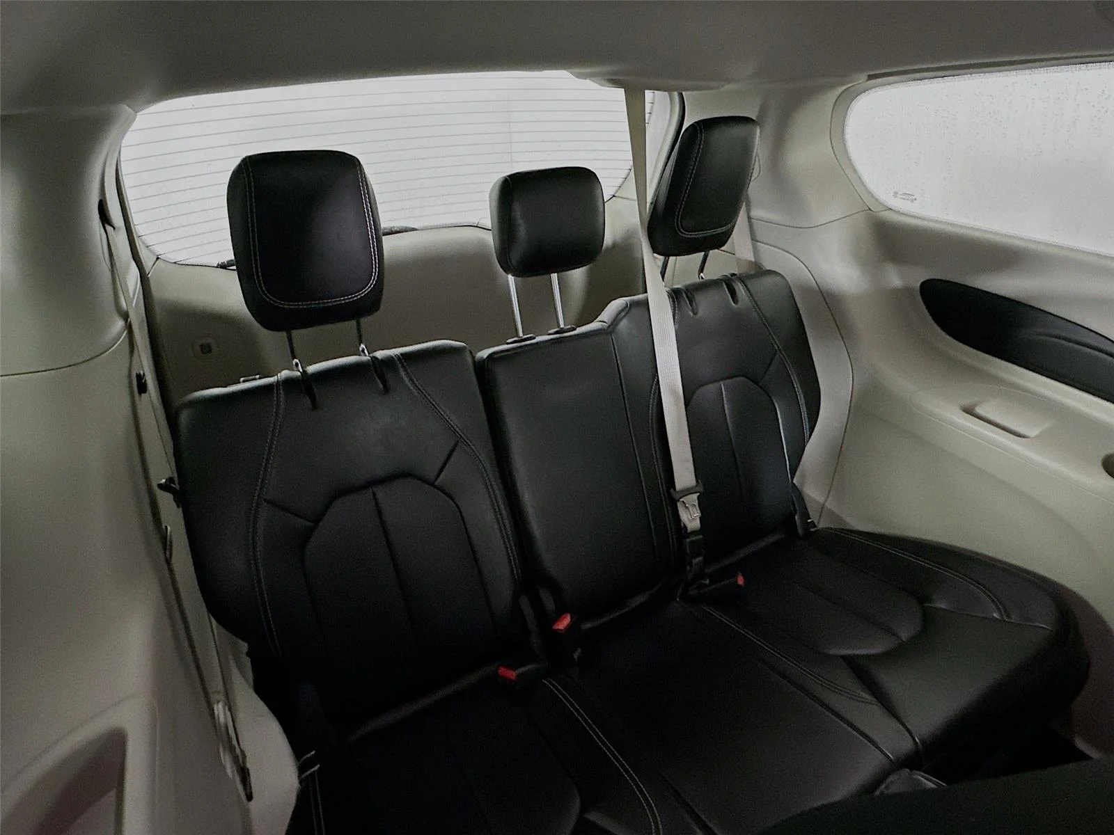 2024 Chrysler Pacifica PHEV Select - Photo 27