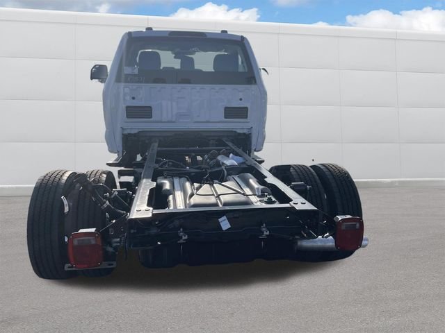 New 2026 Oxford White Ford F-450® XL image 3