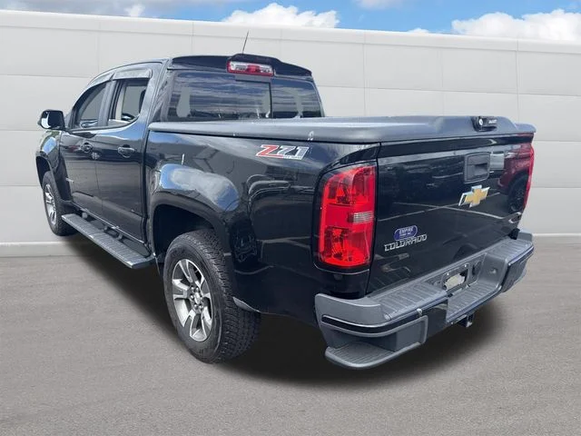 Used 2016 Black Chevrolet Z71 image 3