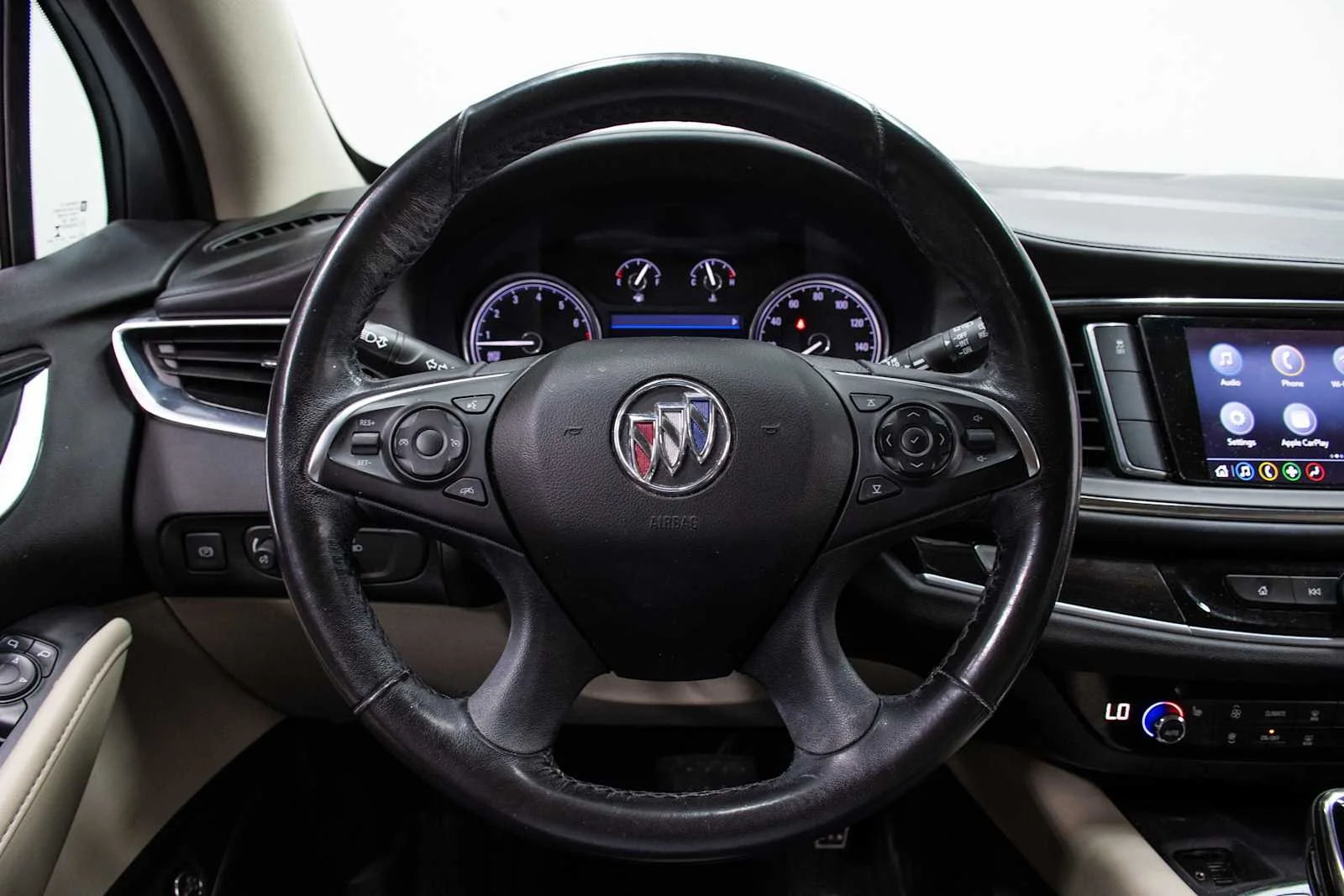 Used 2021 Summit White Buick Essence image 15