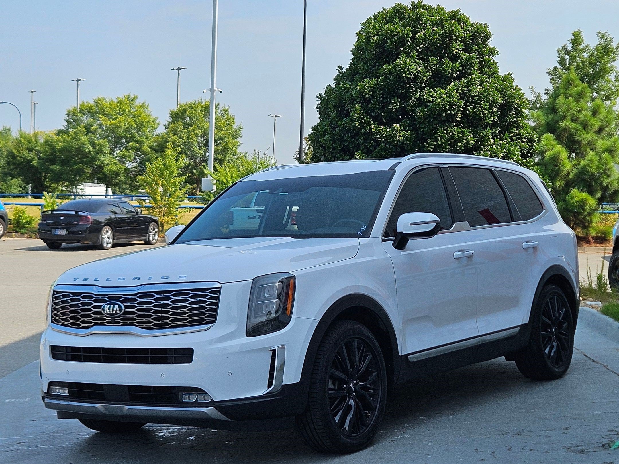 Used 2021 Glacial White Pearl Kia SX image 3
