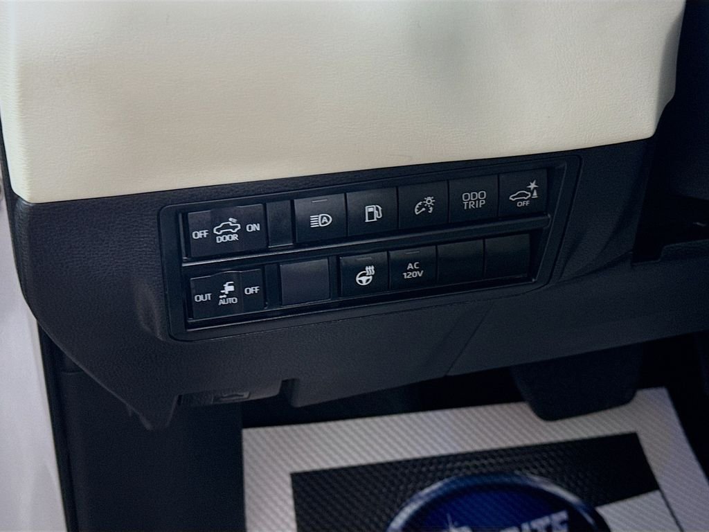 Used 2023 Wind Chill Pearl Toyota Capstone Hybrid image 11