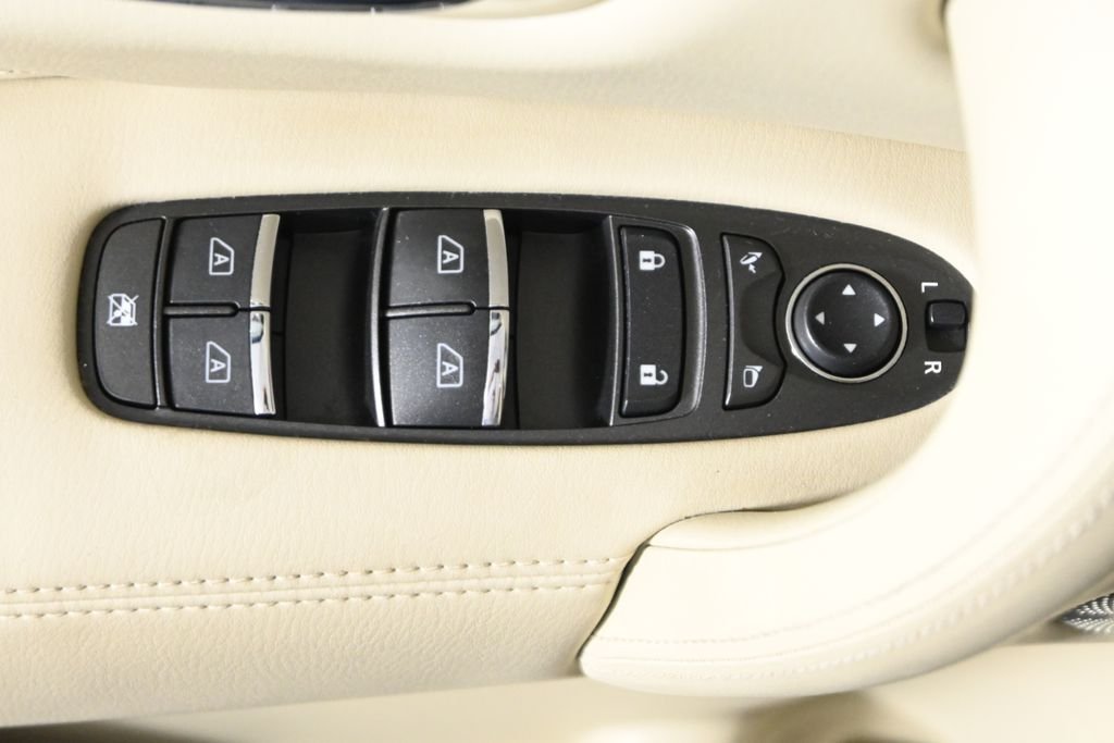 Certified Used 2023 White INFINITI Sensory image 28