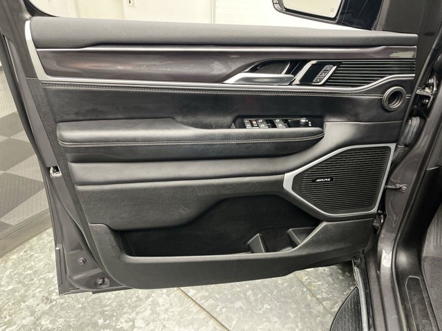 Used 2023 Baltic Gray Metallic Clearcoat Jeep  image 8