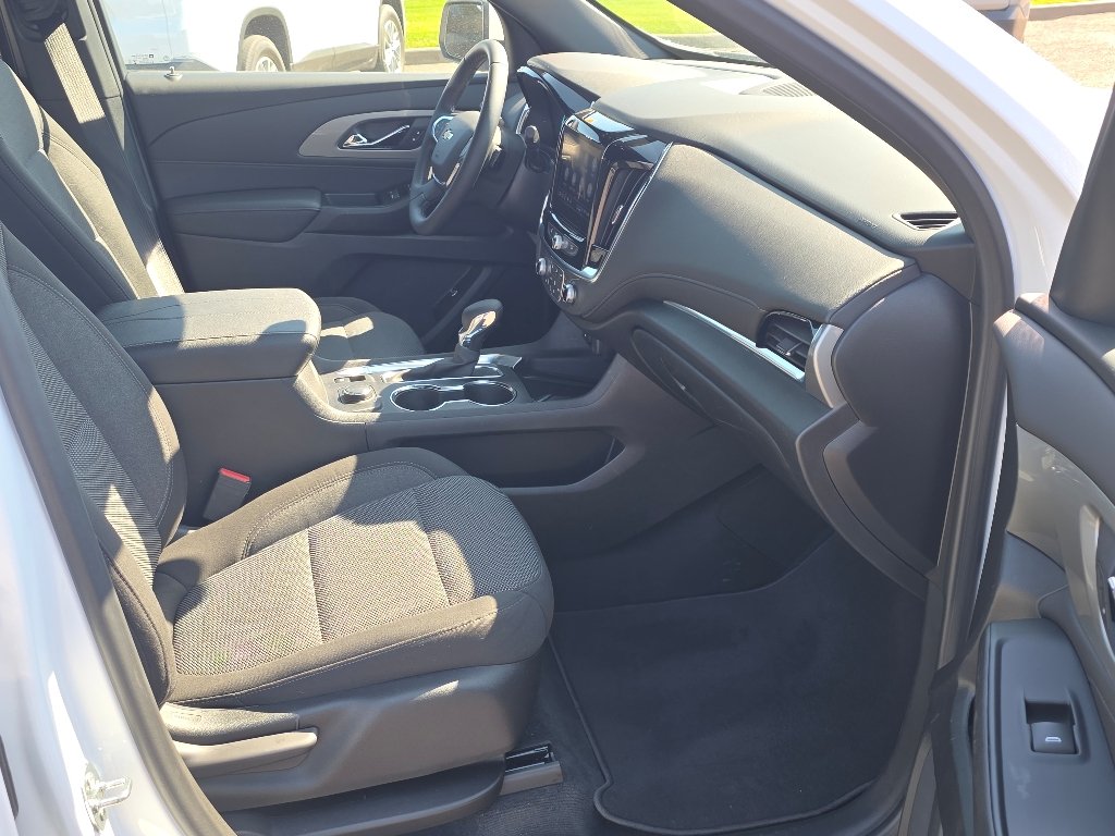Used 2023 Summit White Chevrolet LT image 36