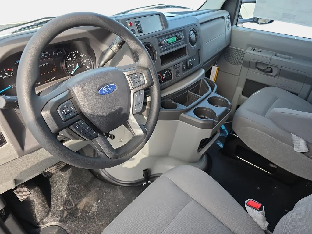 New 2026 Oxford White Ford Base image 13