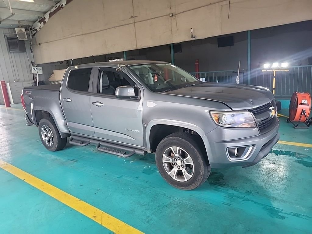 Used 2018 Gray Chevrolet Z71 image 6