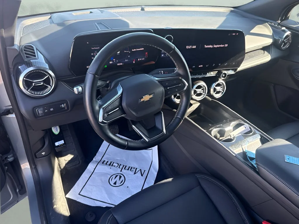 Used 2024 Gray Chevrolet LT image 10