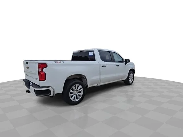 Certified Used 2021 Summit White Chevrolet Custom image 8