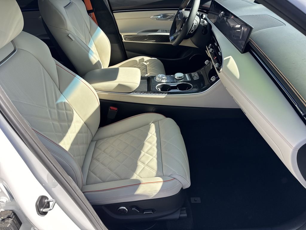 2026 GENESIS GV70 Sport Prestige - Photo 13
