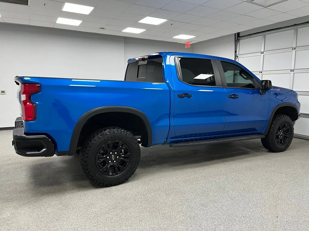 Used 2022 Blue Chevrolet ZR2 image 10