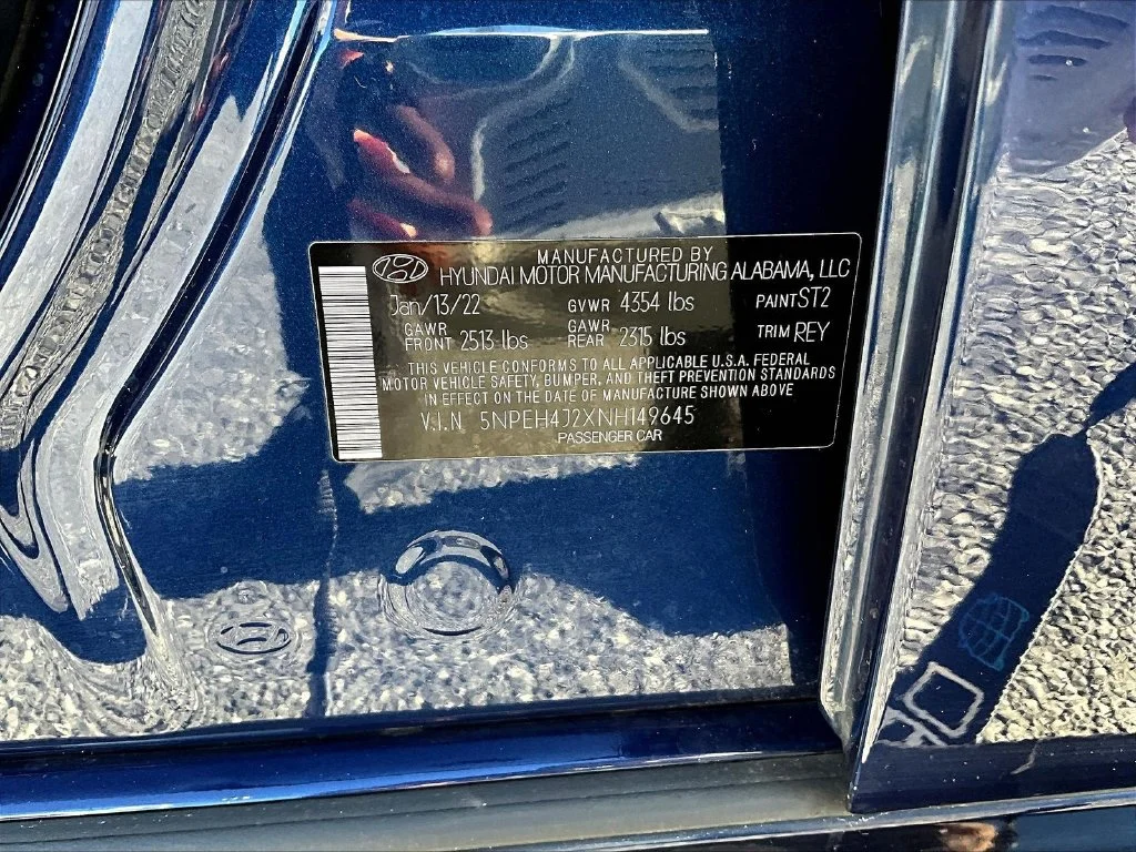 Used 2022 Blue Hyundai Limited image 19