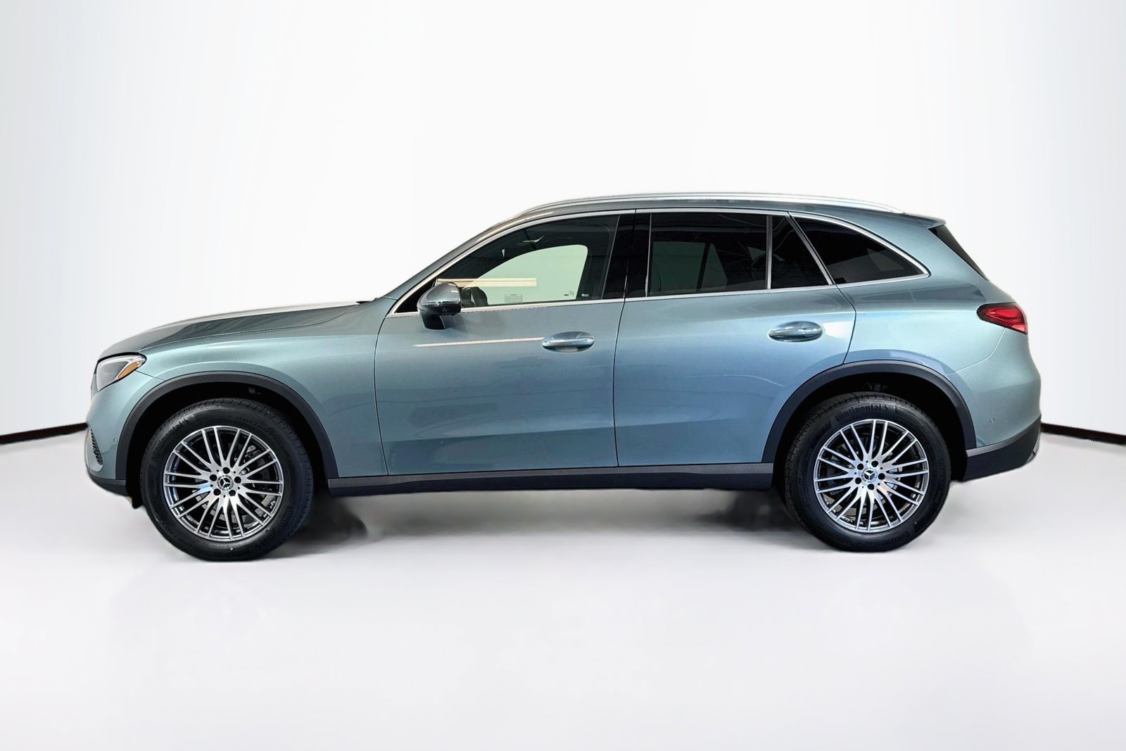 New 2026 Verde Silver Metallic Mercedes-Benz GLC 300 image 8