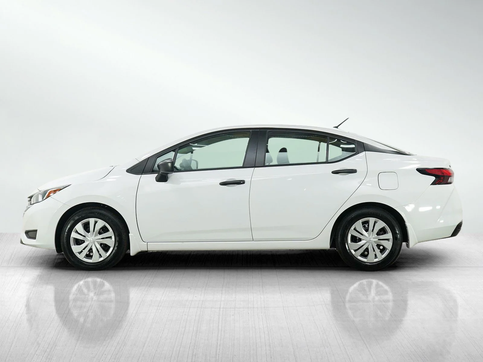 Used 2024 Nissan Versa Sedan S with VIN 3N1CN8DV1RL905756 for sale in Minneapolis, Minnesota