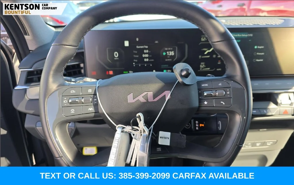 Used 2024 White Kia Land image 5