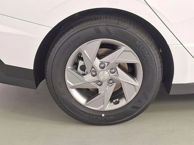 2026 Hyundai Sonata SE - Photo 6