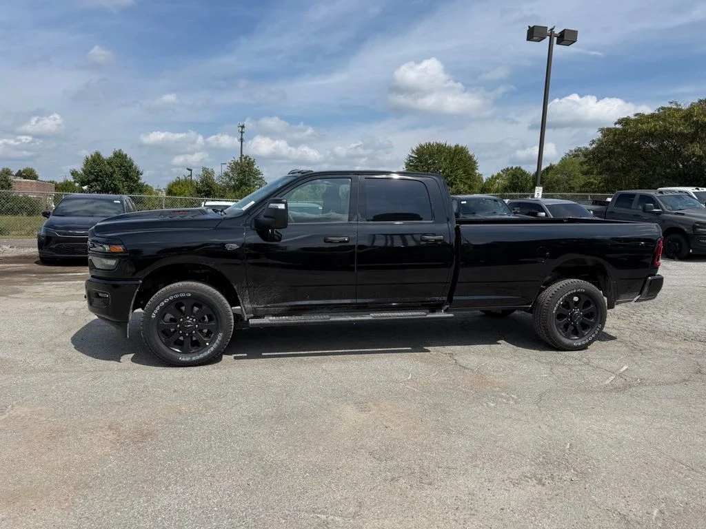 New 2027 Diamond Black Crystal Pearl-Coat Exterior Paint RAM Black Express image 10